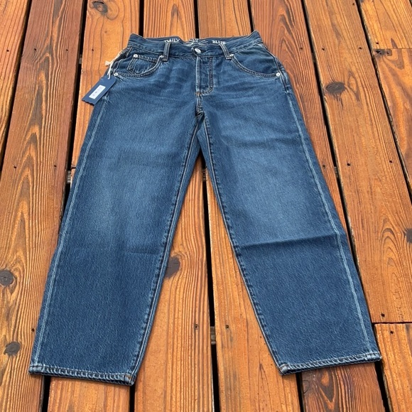 NWT Daily Blue Denim By AG Mid Wash Wide Barrel Jeans Size 24 - Picture 1 of 13